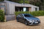 Lexus LS500h AWD 2018 года (UK)